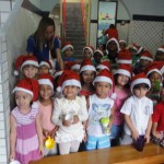 Papai Noel chega na Escola com muita alegria!